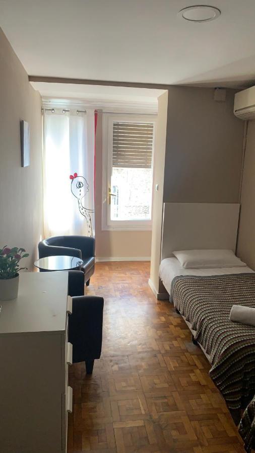 Somnio Hostels Barcelona Bagian luar foto