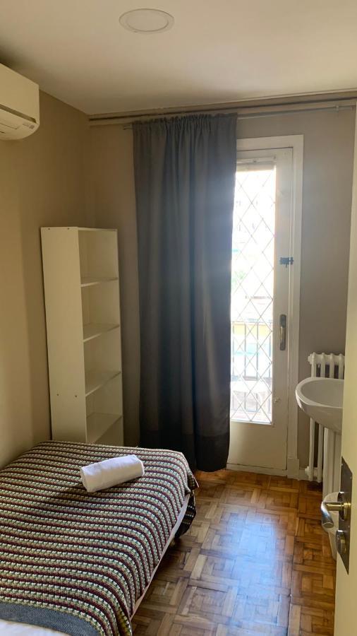 Somnio Hostels Barcelona Bagian luar foto