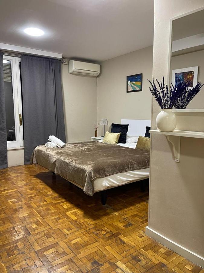 Somnio Hostels Barcelona Bagian luar foto