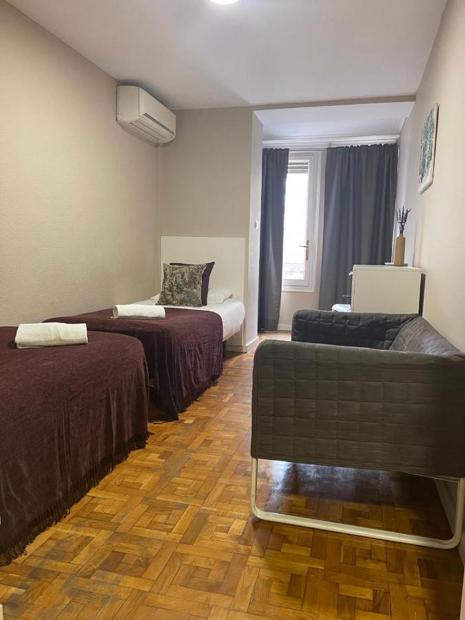 Somnio Hostels Barcelona Bagian luar foto