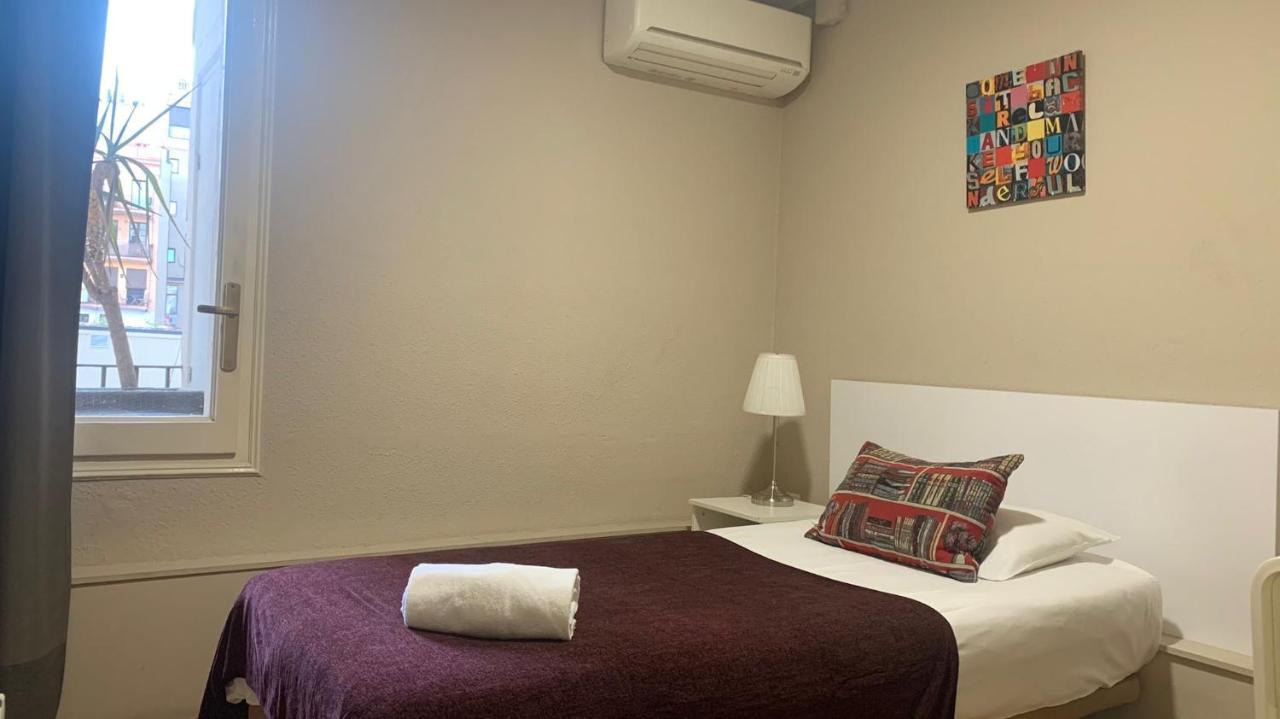Somnio Hostels Barcelona Bagian luar foto