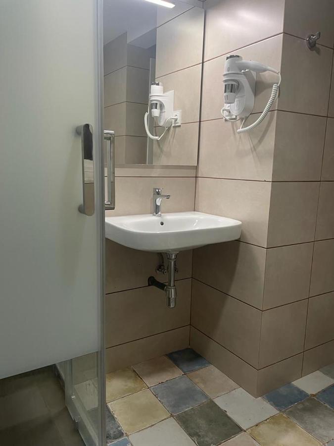 Somnio Hostels Barcelona Bagian luar foto