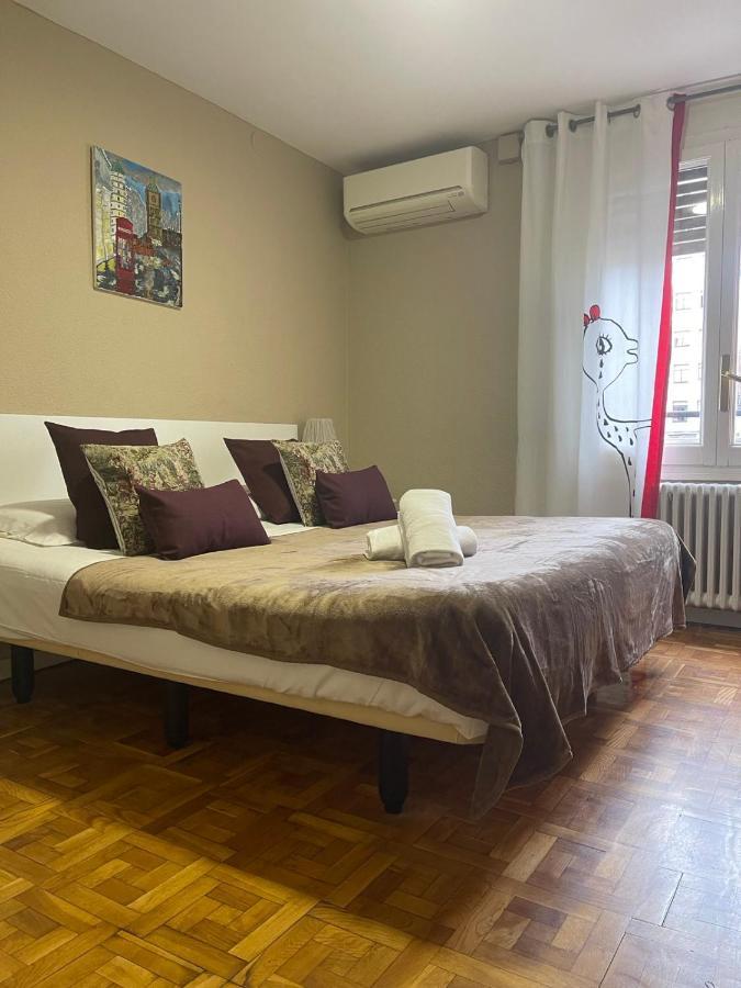 Somnio Hostels Barcelona Bagian luar foto