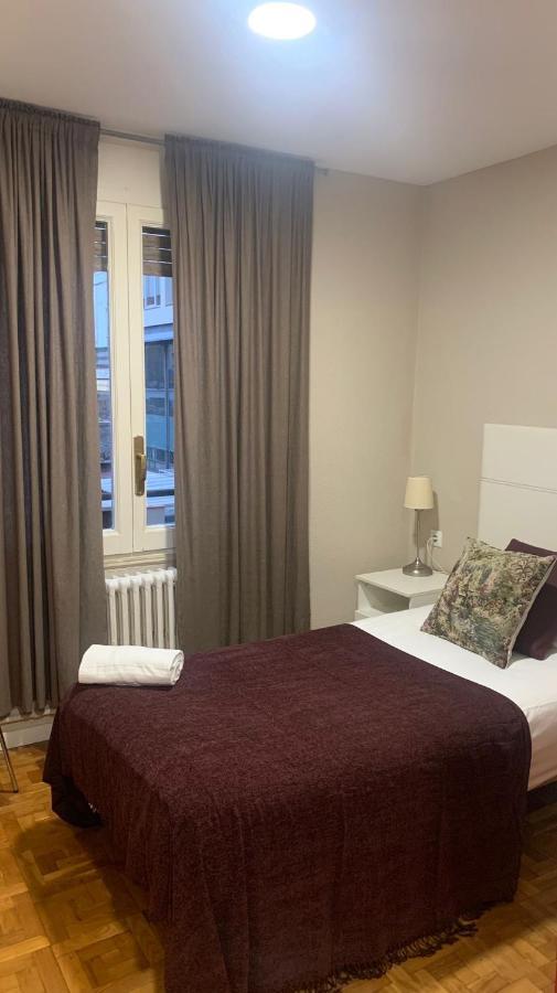 Somnio Hostels Barcelona Bagian luar foto