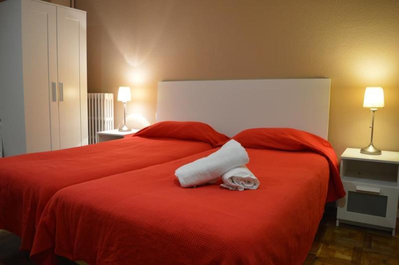 Somnio Hostels Barcelona Bagian luar foto