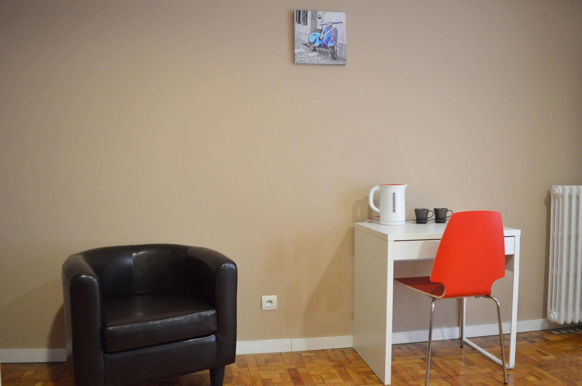 Somnio Hostels Barcelona Bagian luar foto